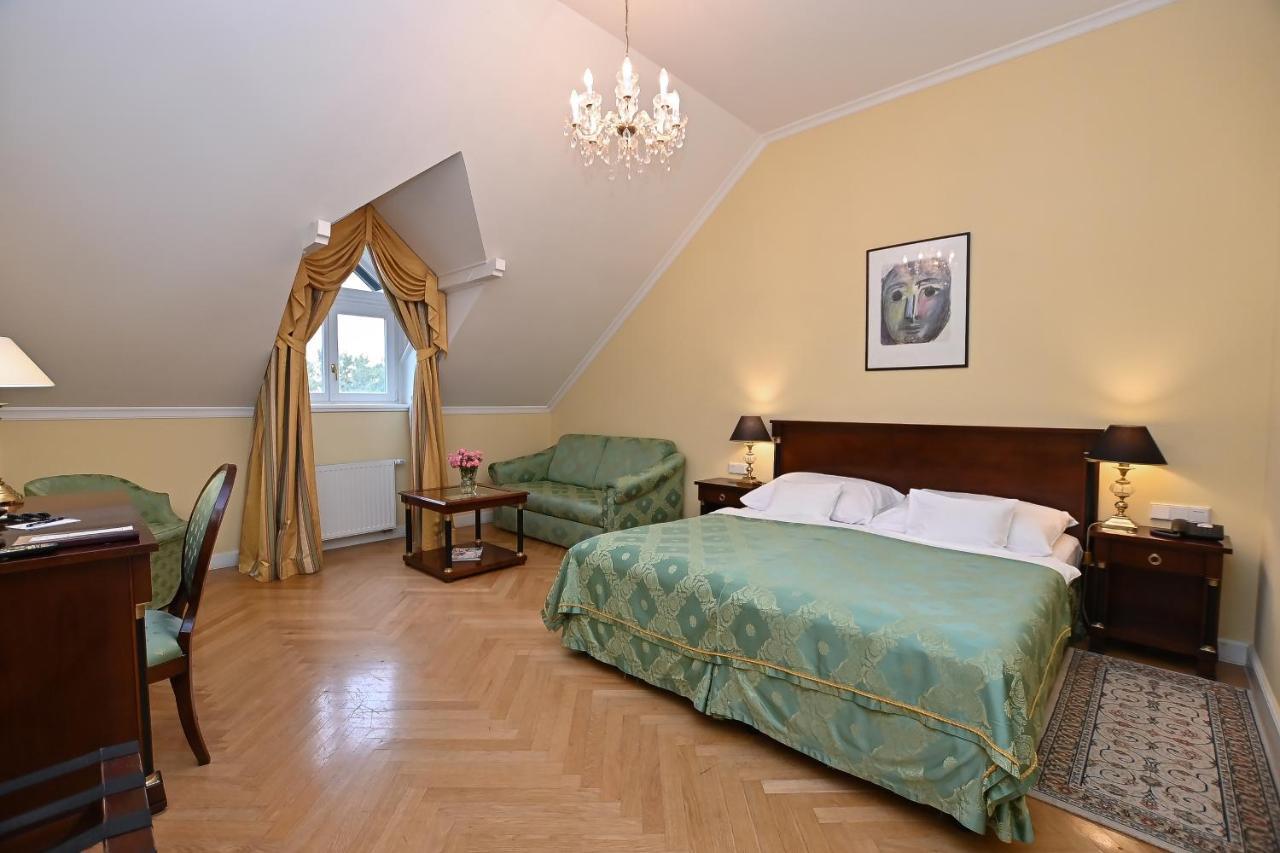 Hotel Castle Grof Degenfeld Superior Tarcal