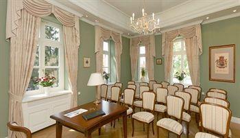 Hotel Castle Grof Degenfeld Superior 4*